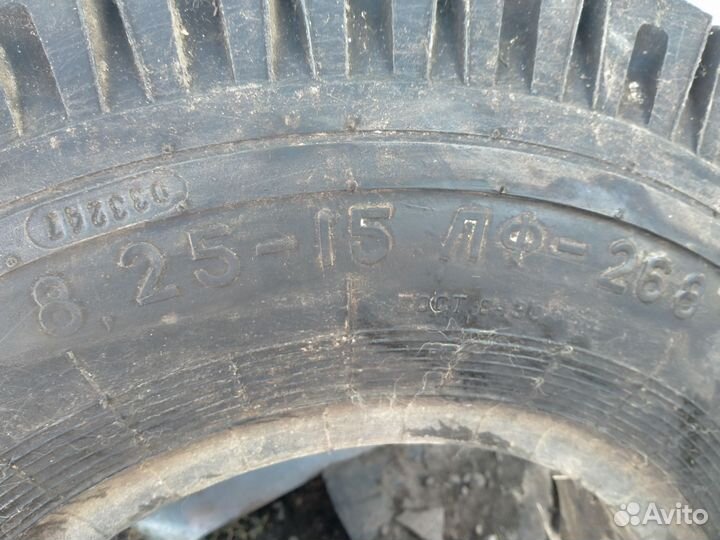 Шина 8,25-15