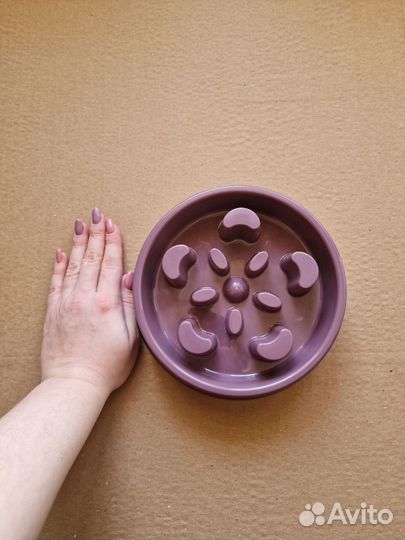 Миска для медленного кормления собак