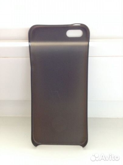 Чехол ozaki для iPhone 5/5s. Толщина 0.3 мм