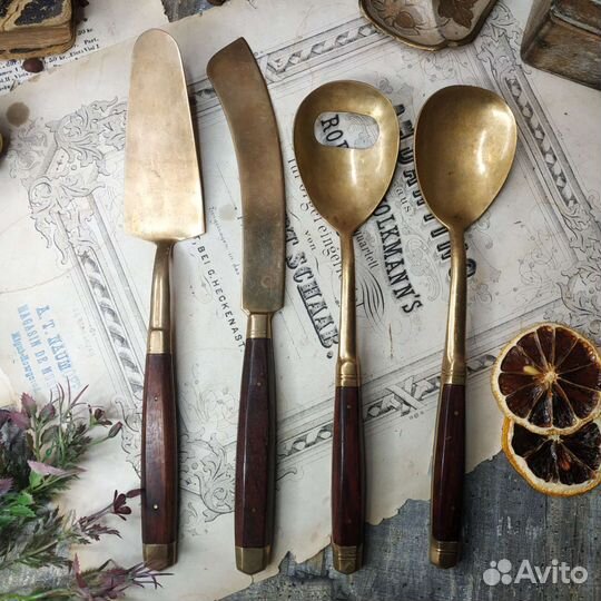 Антиквариат из Европы. Столовые приборы, латунь