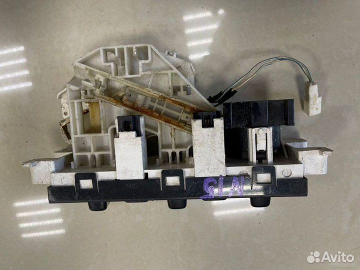 Блок управления печкой Nissan Almera N15