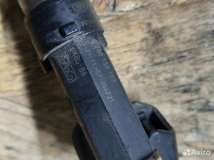 Форсунка Mazda 6 хэтчбэк 5 дв. 2.0 LF17 2008