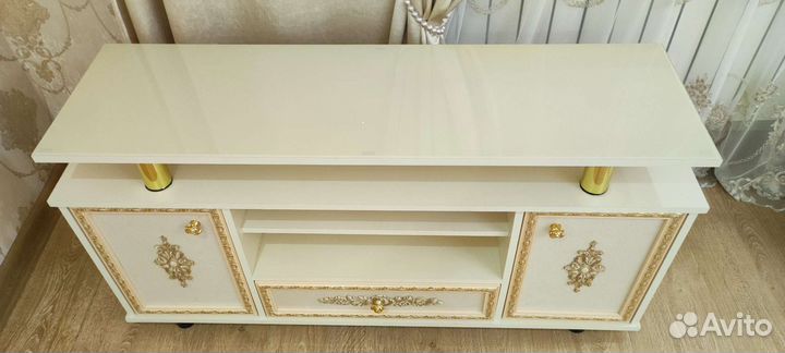 Тумба под телевизор бу