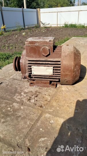 Электродвигатель 220
