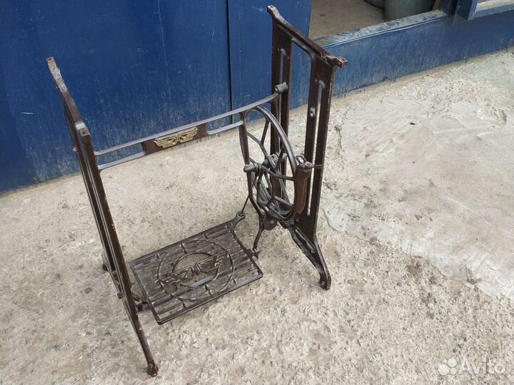 Станина от швейной машинки