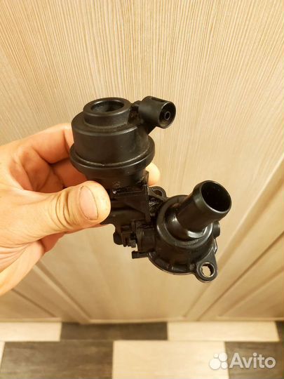 Клапан системы охлаждения 059121737