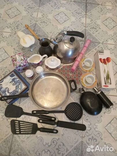 Кухонная утварь, посуда, графин, бокалы