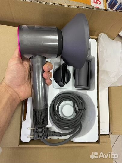 Фен Dyson supersonic