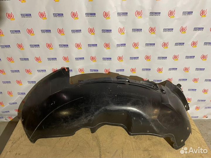 Подкрылок левый, передний Cadillac Escalade