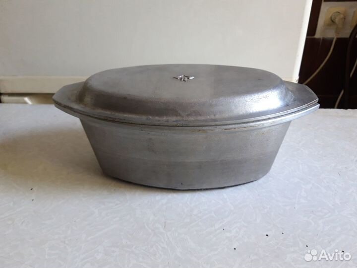 Казаны, кастрюли, сковородки