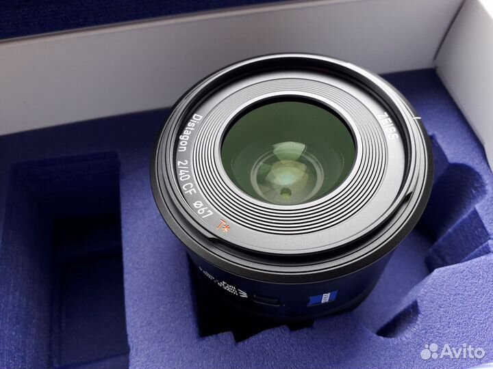 Sony Zeiss batis 40mm f2 CF шикарный как новый