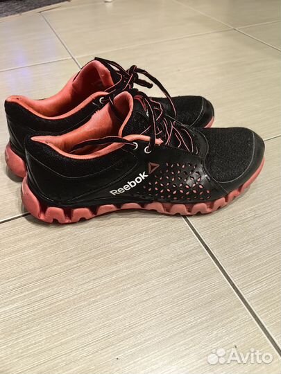 Кроссовки Reebok 37