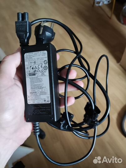 Блок питания для ноутбука samsung