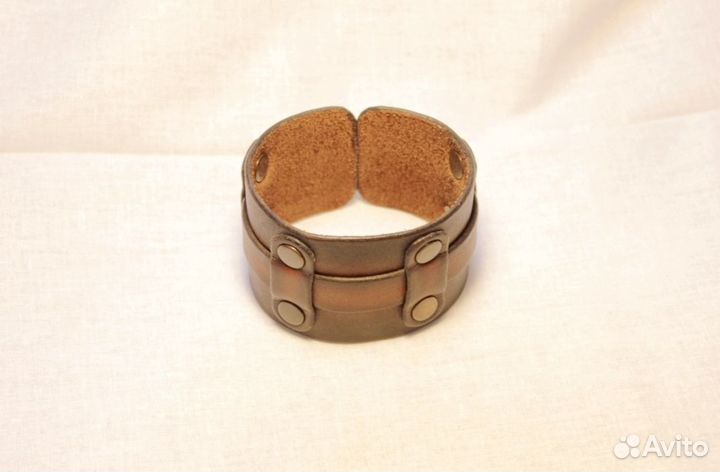 Кожаный браслет мужской