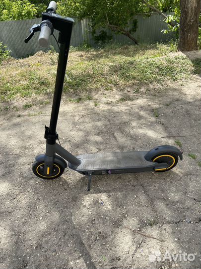 Электросамокат hiper triumph m100