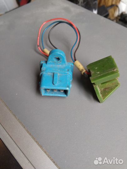 Датчик Холла ваз 2109