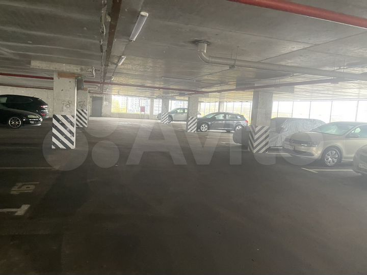 Машиноместо, 20 м²