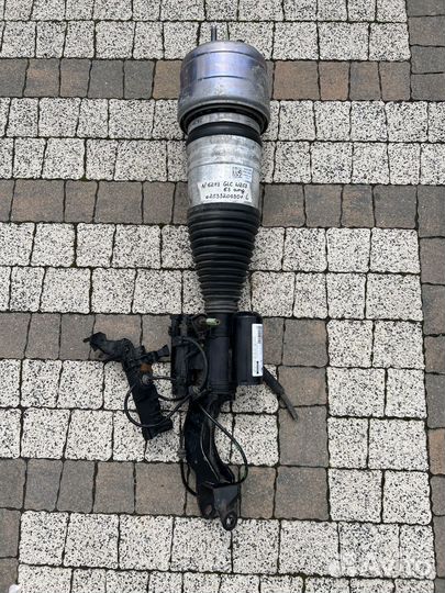 Амортизатор передний Mercedes GLC 63 AMG