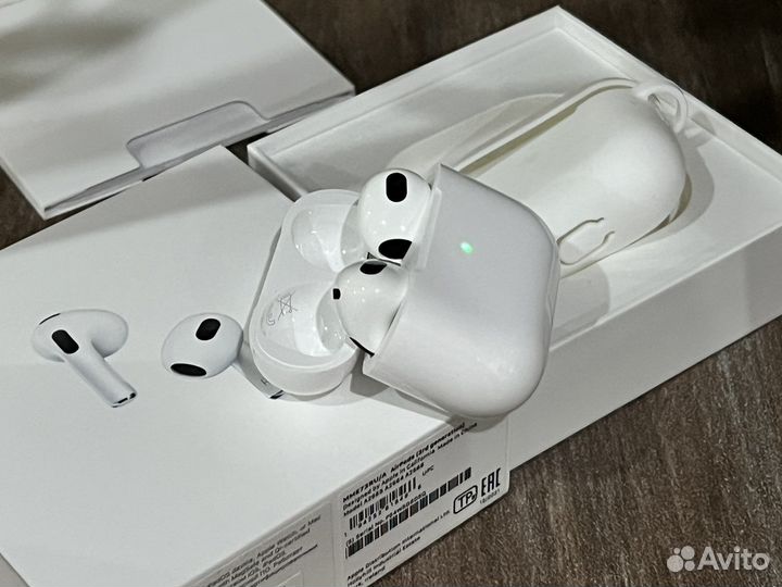 Apple AirPods 3 MagSafe Charging Case, отлич.сост
