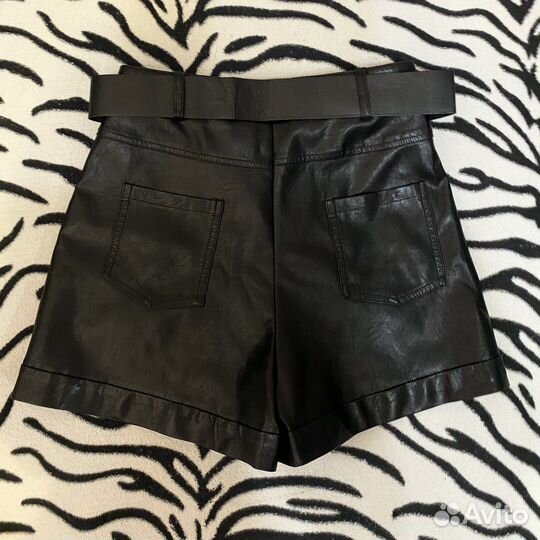 Кожаные шорты