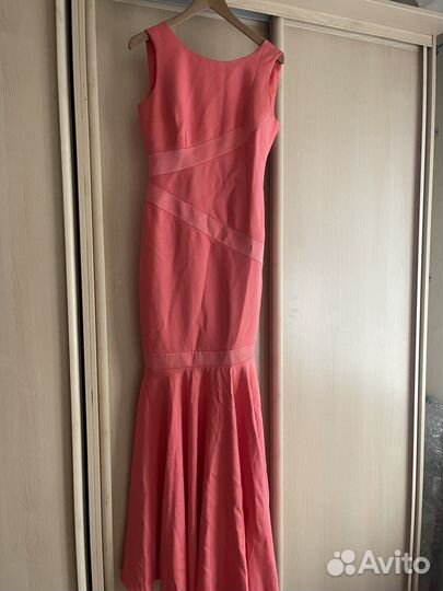 Вечернее платье 46 размера в пол на выпускной