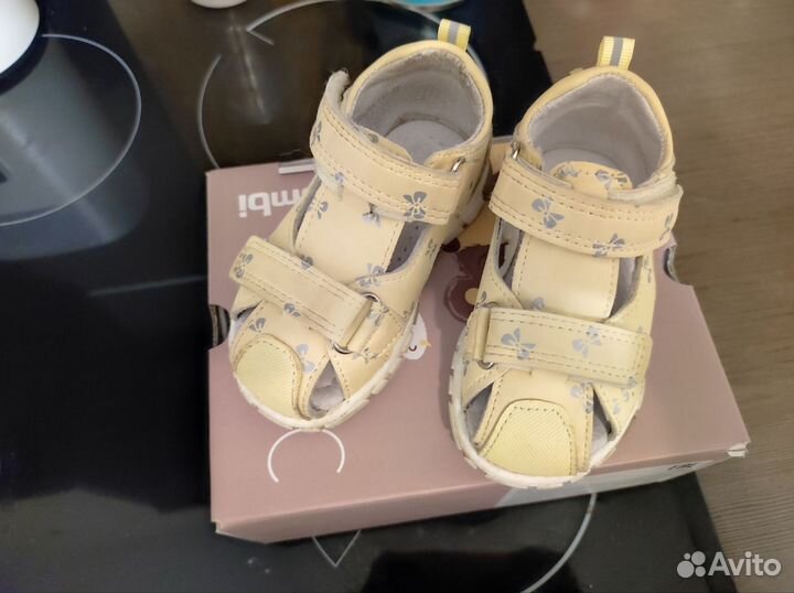 Сандалики детские