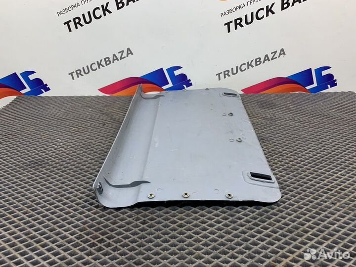 Крышка передней консоли Mercedes-Benz Atego
