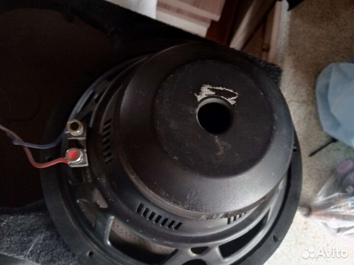 Сабвуфер в авто