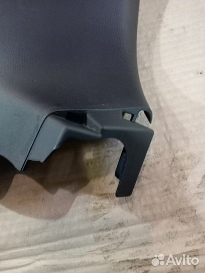 Накладка (кузов внутри) передняя правая Toyota