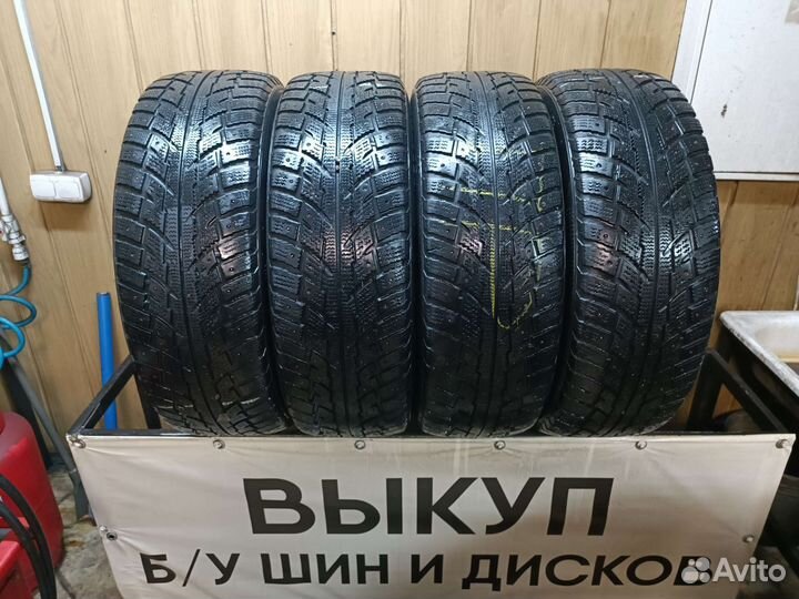 Kumho I'Zen RV Stud KC16 235/60 R18