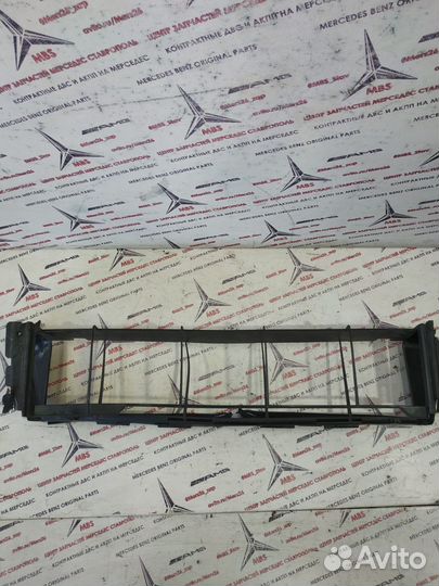 Воздухозаборник интеркулера w203 Mercedes