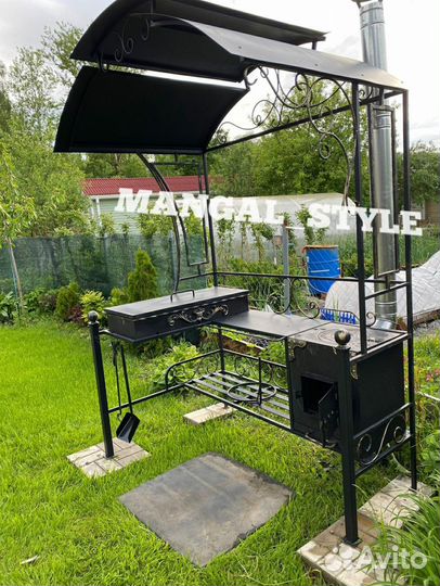 Мангал с крышей