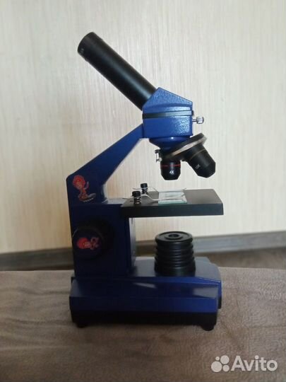Микроскоп levenhuk