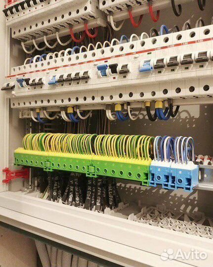 Электрик слаботочник