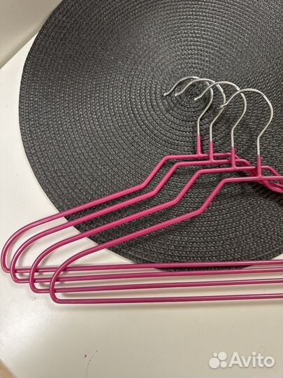 Плечики прорезиненные розовые 4 шт