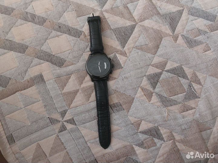 Мужские наручные часы электронные