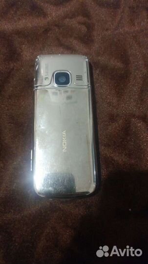 Nokia 6700 classic Gold Edition