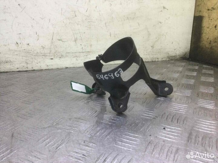 Кронштейн топливного фильтра Mercedes C-klasse a64