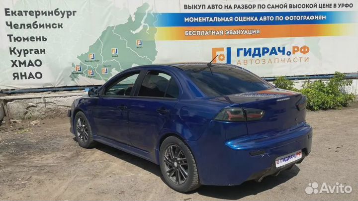 Ответная часть замка багажника Mitsubishi Lancer X (CY) 5927A010