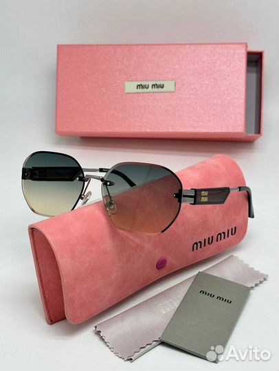 Солнцезащитные очки miu miu