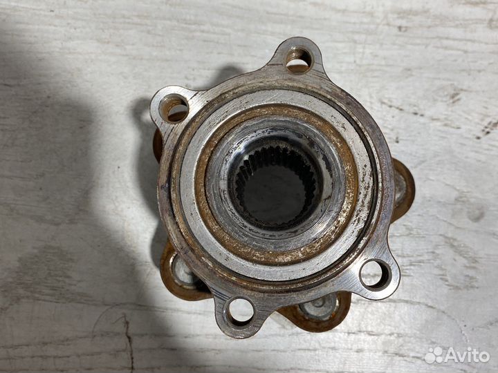 Infiniti QX70 Ступица задняя