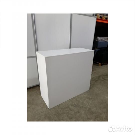 Стойка белая ресепшен