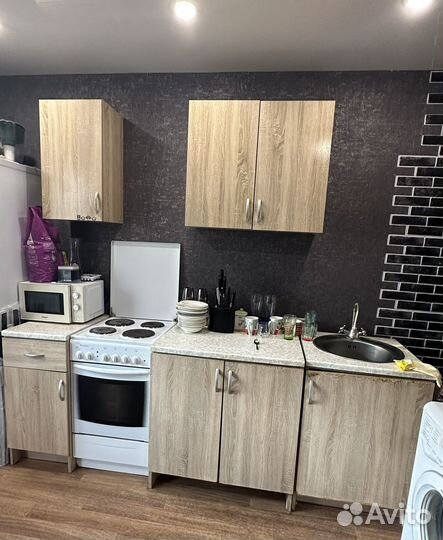 Кухонный гарнитур 180 см