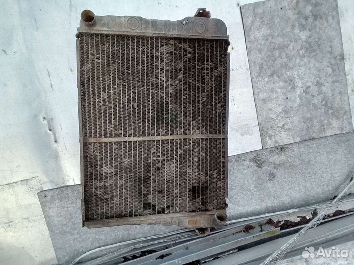 Радиатор охлаждения мерседес 508