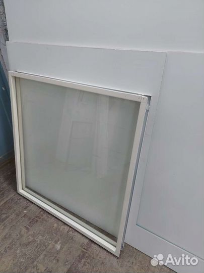 Окно большое алюминиевое 1 стекло