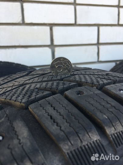 Gislaved NordFrost 100 SUV 215/65 R16 102T