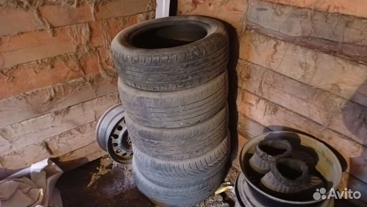 Bridgestone Blizzak LM-22 16/55 R15 и 16/55 R15