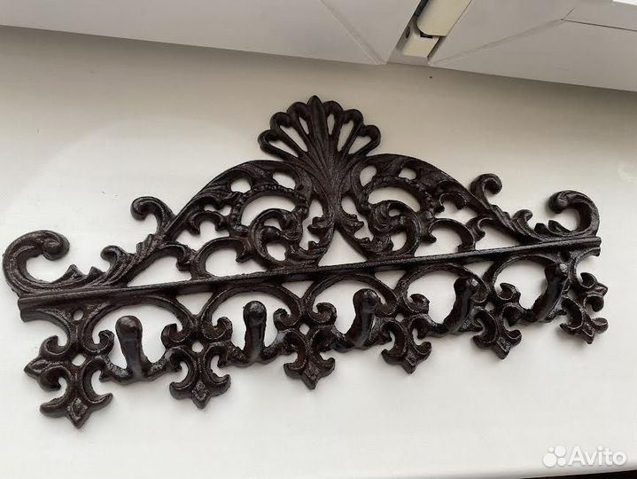 Чугунная вешалка старинный стиль