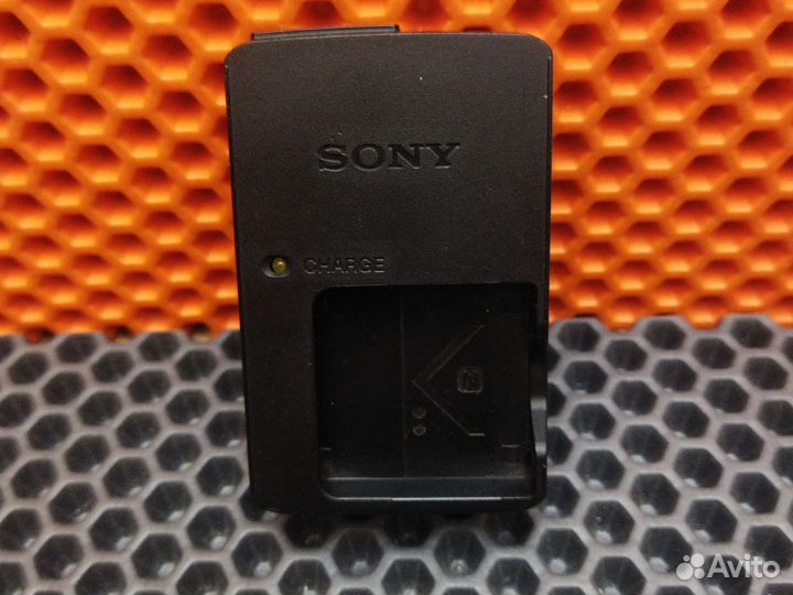 Зарядки Sony BC-csgb и Sony BC-CSNb