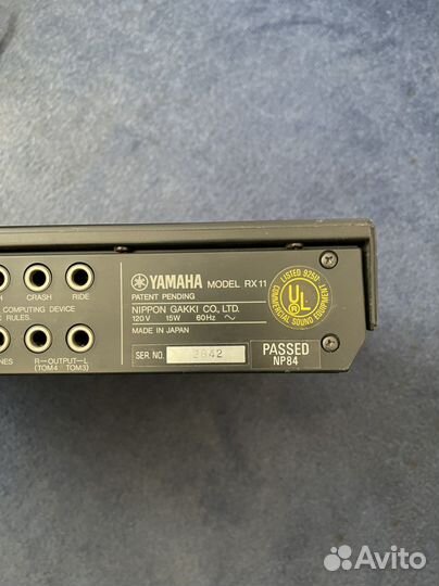 Драм машина Yamaha RX11